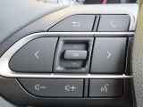 ブルートゥースに接続すれば、スマホに入れている音楽が聞けたり運転中に電話がかかってきてしまった場合もハンドルから電話を取ることができます!