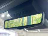 【デジタルインナーミラー】後席の大きな荷物や同乗者で後方が確認しづらい時でも安心!カメラが撮影した車両後方の映像をルームミラー内に表示。クリアな視界で状況の確認が可能です!