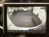 バックモニター付きで、車庫入れやバック時の後方確認をサポート。