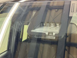 サポカーSとは、衝突被害軽減ブレーキに加えて、高齢者に多いと言われている踏み間違い事故防止をサポートする機能です。詳しくは販売店スタッフまでおたずねください。