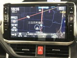 ナビを装備。タッチパネル式で使いやすく、お出かけもラクラクです。