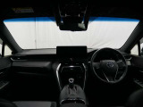 見通しのよいすっきりとした視界で、誰でも運転しやすいです。運転のしやすさは疲れにくさにも繋がりますよ♪