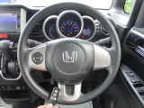 握りやすい大きなハンドルで運転しやすいです♪