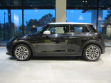 気になる車両へのご質問も大歓迎です。お気軽にMINI 一宮 0078-6002-369993 (無料)までご連絡ください!
