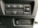運転席スイッチ部 人気装備の両側オートスライドドア付きで、とっても便利です!!