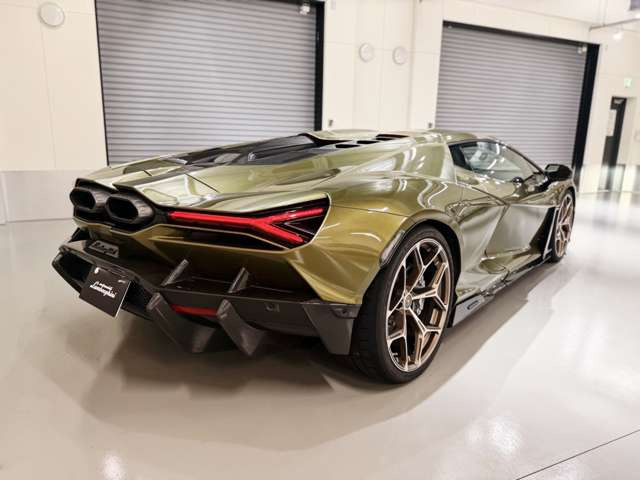 最終値下げ LEVEL レヴェル 15ポンド ランボルギーニ レヴエルト 6.5 4WD の中古車詳細 (4,000km, Verde Gea