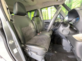 運転席シート廻りは使用感も少なく、良好な状態となっています。丁寧に使われていたことがよくわかりますね。