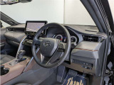 見通しのよいすっきりとした視界で、誰でも運転しやすいです。運転のしやすさは疲れにくさにも繋がりますよ♪