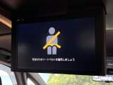 【フリップダウンモニター】大画面モニターで後席でもエンタメをお楽しみいただけます。小さなお子様にも大人気の装備です♪
