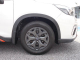 アイサイト装着車は、アイサイトのプロであるディーラーメカニックが専用機器を用いて徹底的に診断します。先進技術を注がれた故障診断機器でおクルマの状態を迅速・正確に解析しメンテナンスを行います。