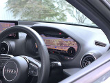 Q2 30 TFSI スポーツ Sラインパッケージ 