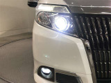 LEDヘッドライトです。デザイン性がよくとても明るいので、夜間の走行や悪天候でも安心です。しかも長寿命!