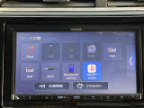 【カーナビゲーション】タッチパネルや音声操作に対応した高精度カーナビを搭載。快適性と操作性を両立し、旅行や長距離ドライブでも安心して目的地まで移動できます。