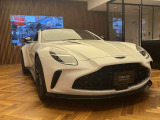Front Grille Style - Black Vanes