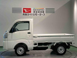 納車前にはプロのメカニックが点検、整備を行いますので安心してお乗り頂けます!!
