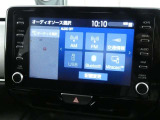 【オーディオ選択画面】AM/FMの切替や、交通情報もこちらの画面から選択できます。