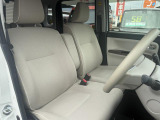自社認証工場を完備しておりますので、納車前の車検・整備や、アフターメンテナスもばっちりですので、安心して当社にお任せ下さい。また、当社にて車輌ご成約のお客様はオイル交換永久無料のサービス付きです!