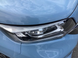 明るくて長寿命のLEDヘッドライト採用