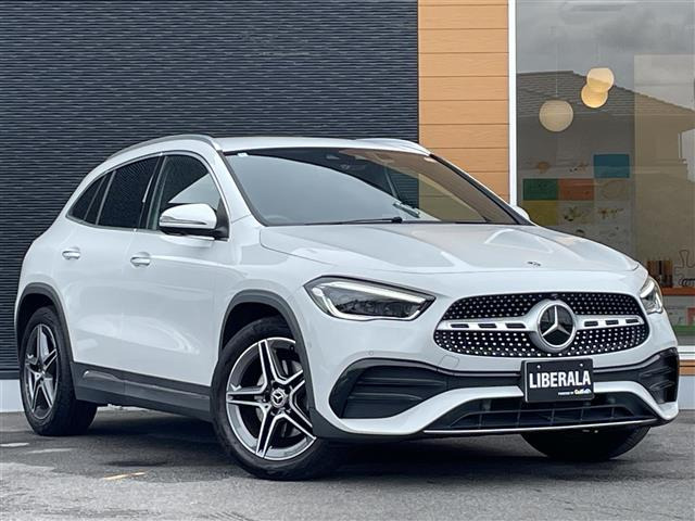 GLAクラス GLA200d 4マチック AMGライン 4WD 4WD 修復歴無し