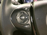 【ステアリングスイッチ】運転中、前方から目線をそらすことなく、オーディオ等の操作が可能な便利機能!安心&快適なドライブを演出してくれます♪