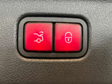 スタッフ全員が自動車保険の資格を保有しており、万が一の事故の際のサポート体制を整えております。メルセデス・ベンツ自動車保険プログラムをご用意しております。無料証券診断を行います!