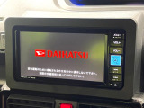 【純正ナビ】人気の純正ナビを装備しております。ナビの使いやすさはもちろん、オーディオ機能も充実!キャンプや旅行はもちろん、通勤や買い物など普段のドライブも楽しくなるはず♪