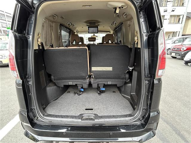 日産 セレナ 2.0 ハイウェイスター Vセレクション 4WD ワンオーナー の