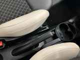 シンプルで使い勝手のいいセンターコンソール