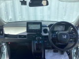 この度は、当店のお車をご覧いただきまして誠にありがとうございます。当店では全国販売・納車も行っております。県によって陸送費用は異なりますのでお気軽にお問い合わせください。