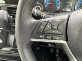 手元のスイッチでオーディオ操作出来ます☆視線をずらさなくて良いので安全運転にも一役かっていますね♪