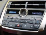 オートエアコンで車内はいつでも快適です♪