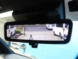 デジタルインナーミラーは、後部に荷物が載っていても後部を映し出してくれます