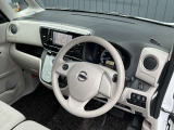 ワクワクできる運転席まわり☆