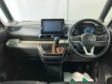 メーターやシフト、スイッチ位置など運転席まわりの配置はしっくりいきたいものですね!まずは座ってチェックしてみて下さい♪