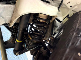お車を安心してお乗りいただく為には、足回りの定期点検が欠かせません。サービスサポート(有償保証)では無料点検もご提供しており、安心のカーライフをお過ごしいただけるサポート体制が整っています。