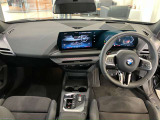 アウトバーンでの走行を見据えたBMWのブレーキシステムはもしもの時にもいち早くマシンを停止してくれます。