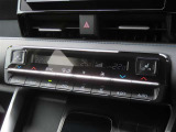 オートエアコンで車内はいつでも快適です♪