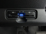 今や標準装備になりつつあるETC車載器も装着されております。料金所を通過するときも楽々です。