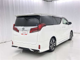 走りにこだわりながら収納力も持ち合わせたお車です。荷物を載せて軽快なドライブを楽しめますよ♪