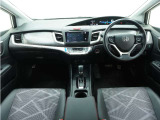 ◆視界広々で非常に運転しやすくロングドライブでも疲れを感じさせないすっきりとまとまったインパネ周りです。