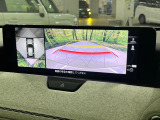 【12.3インチマツダコネクト】車内の雰囲気にマッチした大型ディスプレイ。スマホ接続でのナビ使用やBluetooth再生等、様々な機能が楽しめます。直感的なダイヤル操作が可能で、使い勝手も良好です。