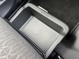 助手席シートアンダーボックス☆MAX2kgまで載せれます☆
