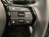 【アダプティブ・クルーズ・コントロール】予め設定した車速内でクルマが自動的に加減速。 前走車との適切な車間距離を維持しながら追従走行し、高速道路でのドライバーの疲労を軽減してくれる嬉しい機能付♪