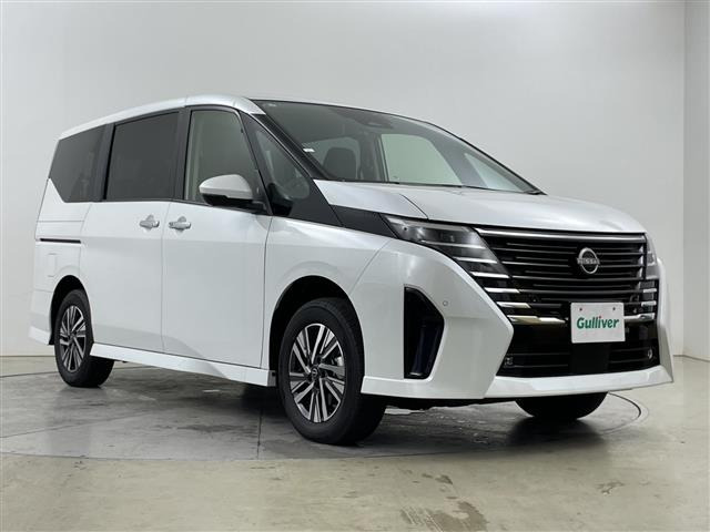 セレナ 2.0 ハイウェイスターV 4WD 4WD 修復歴無し