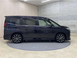 全車1年間の走行距離無制限のロングラン保証付きです。また、さらに安心をお求めの方には1年〜2年の保証延長ができる「ロングラン&alpha;保証」(有償)もお選びいただけます。