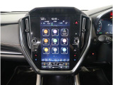 11.6インチの縦型ディスプレイに、ナビゲーション機能をはじめ、エンターテインメント、車両情報、エアコン操作、各種設定などを集約。タブレットのような感覚で、直感的に操作できます。