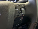 【レーダークルーズコントロール】高速道路での長距離走行が楽に!!自動で速度を保つクルーズコントロールが、衝突軽減システムと連携し、前方の車両を感知して車間を保つように速度調節してくれます!!