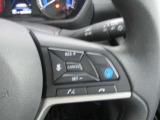 話題の運転支援装置プロパイロットが搭載されてます。アクセル、ブレーキ、ハンドルの操作をクルマがアシストしてくれます。