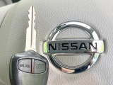 【キーレス】少し離れた場所からでもボタン一つでドアの開錠・施錠ができるのでとっても便利!ドアの鍵穴周りに傷をつけることもありません♪
