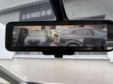 雨の日や、強い日差しが照り付ける日などは、通常モードにしておくと、カメラへの映り込みや、反射等が無く、見やすいですよ!